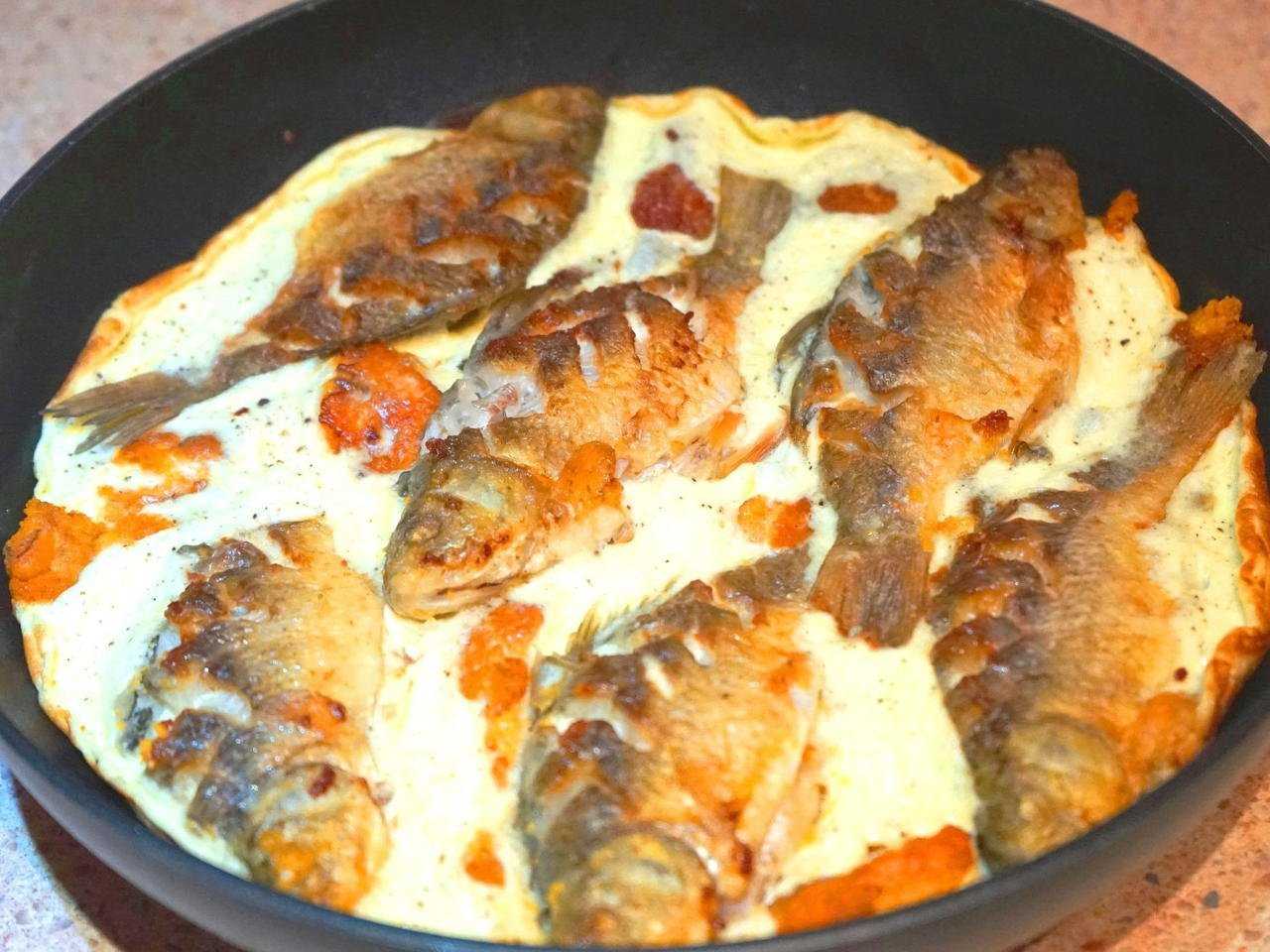 Караси в духовке, 7 вкусных рецептов карасей в духовке – как приготовить карасей