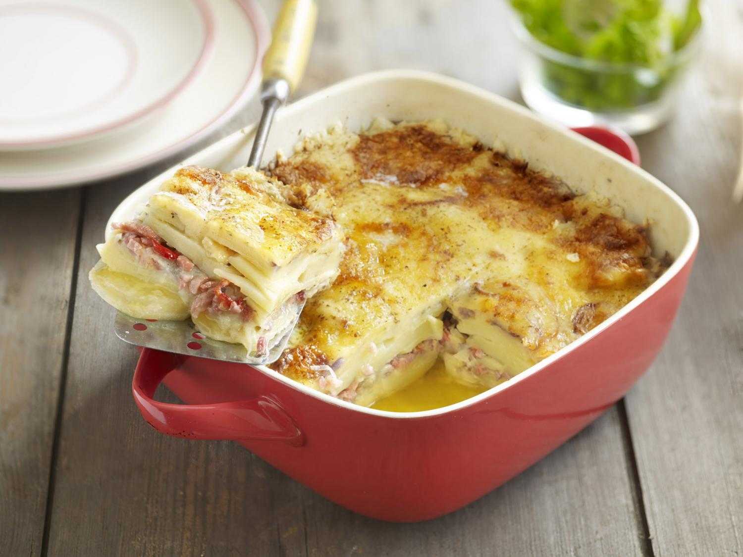 Картофельная запеканка с мясным фаршем - 10 пошаговых фото в рецепте
