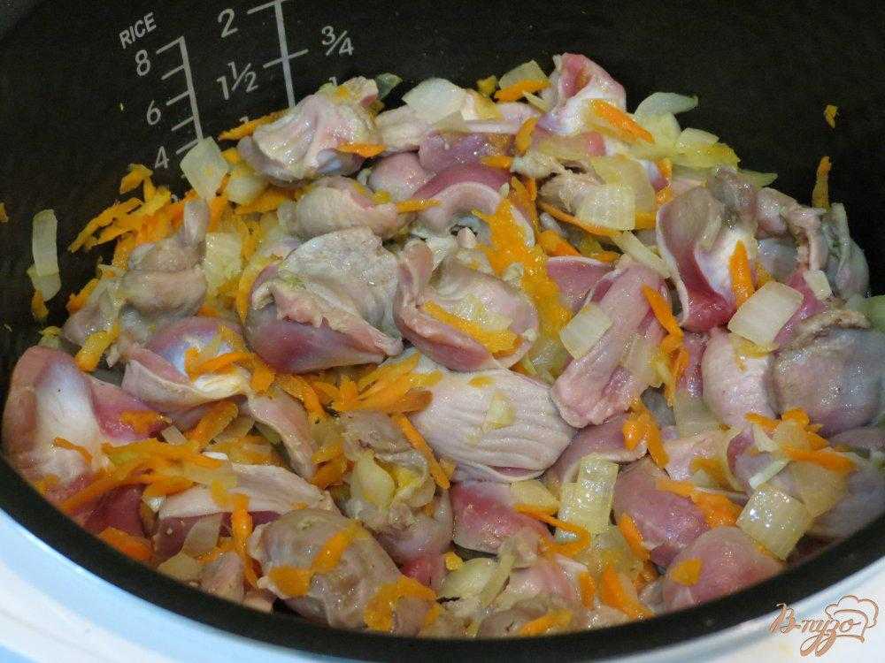 Как приготовить вкусные мягкие куриные желудки в сметане – рецепты с фото пошагово тушеные на сковороде, с луком и морковью, в мультиварке, с грибами, картошкой