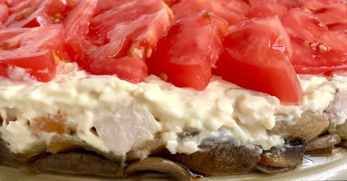 Салат "любимый муж" - рецепт с помидорами и копченой курицей