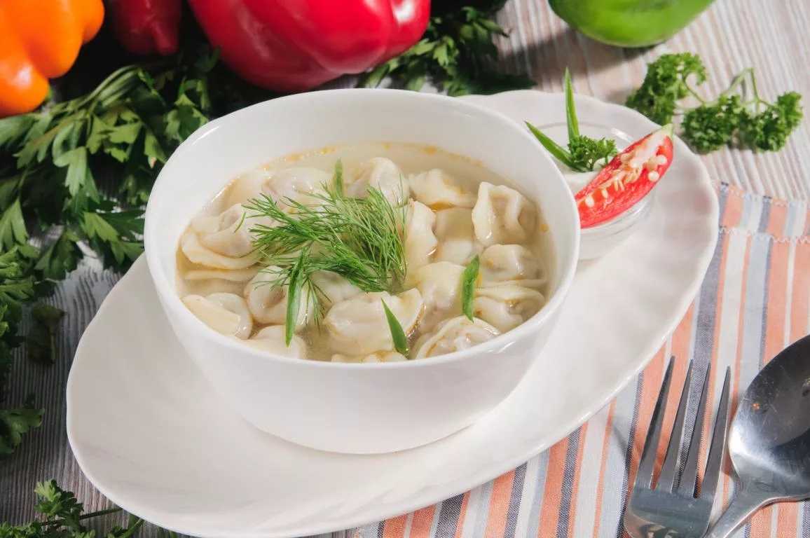 Суп с пельменями – необычные рецепты вкусного блюда. приготовление вкусных супов с пельменями - автор екатерина данилова - журнал женское мнение