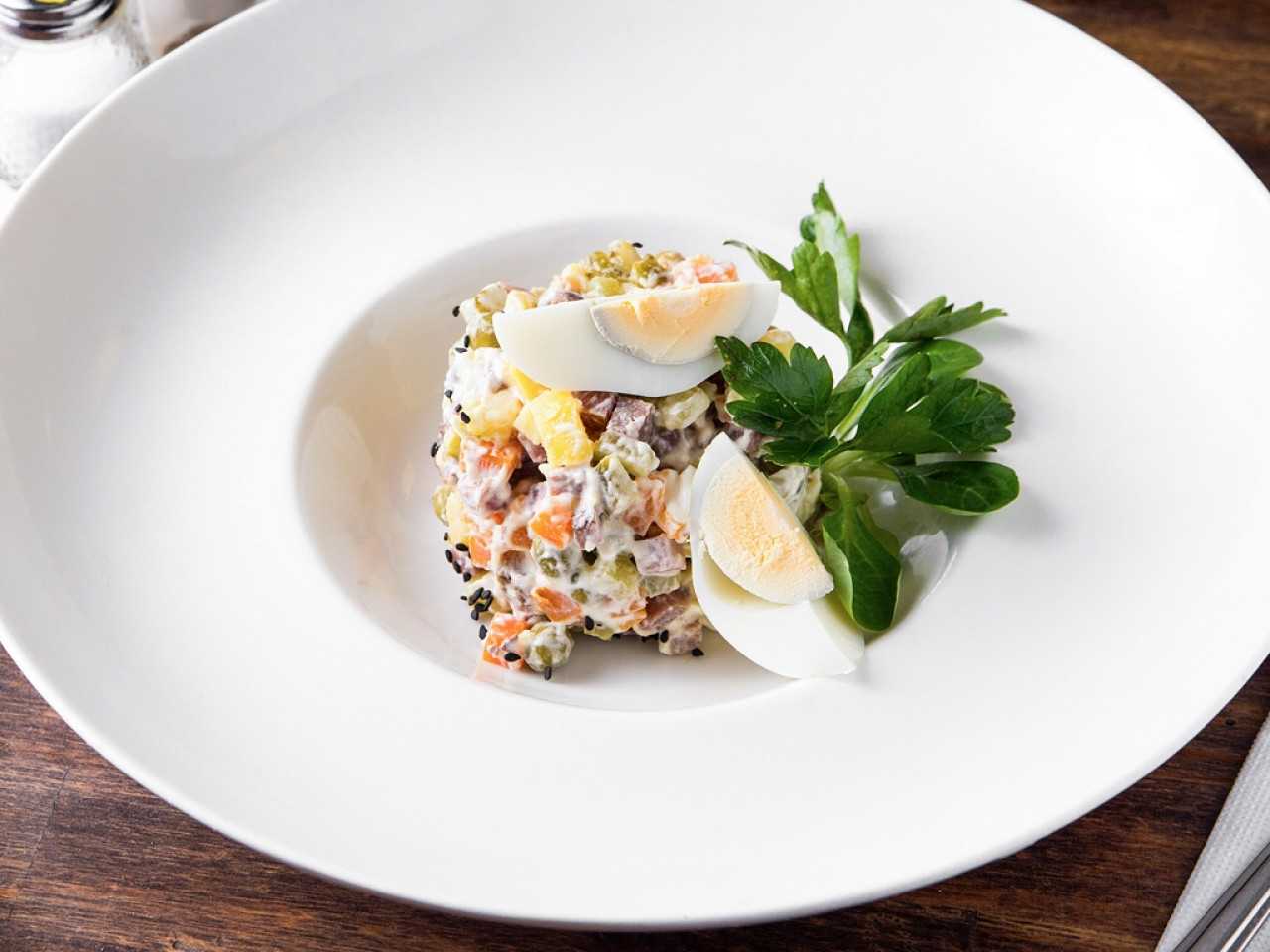 Салат оливье классический – самые вкусные рецепты