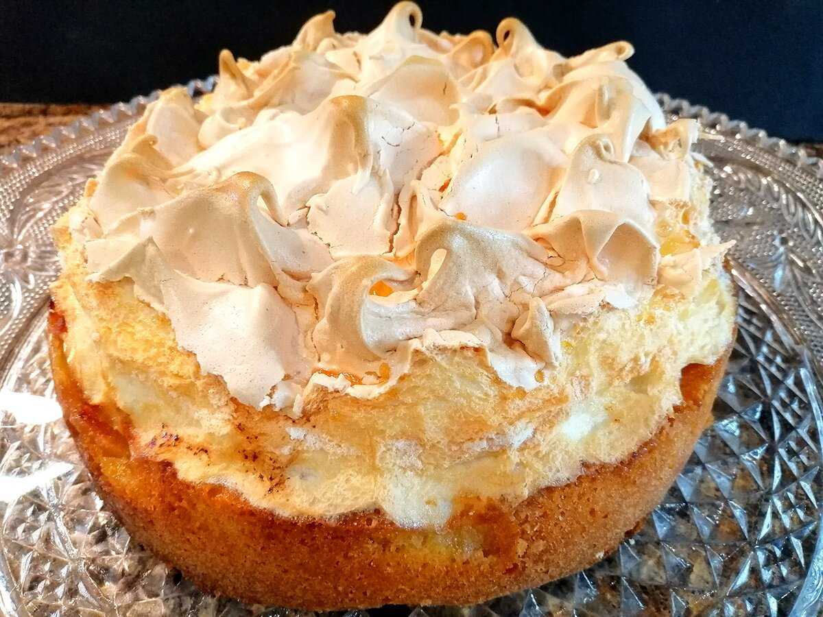 Пошаговый рецепт открытого пирога с яблоками