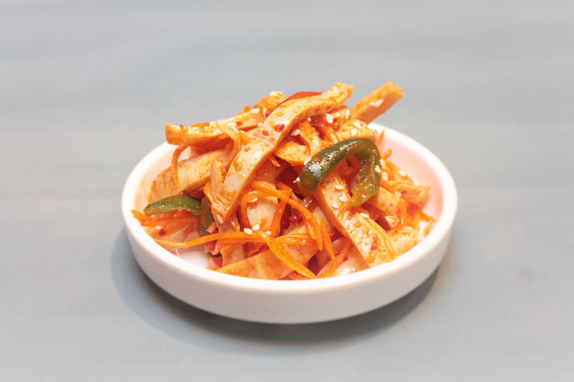 Кальмары Хе с морковью по-корейски
