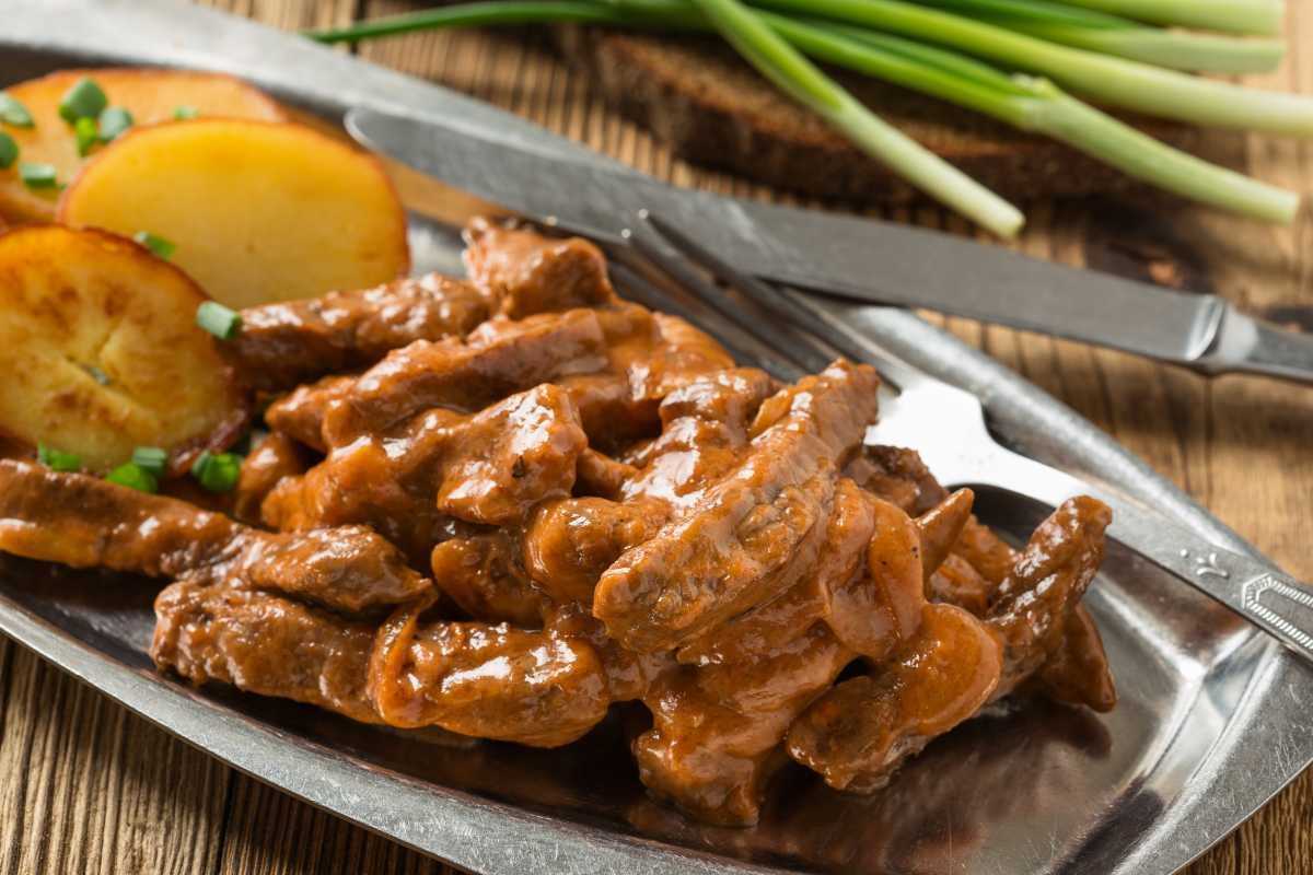 Говядина тушеная с овощами. пошаговый рецепт с фото | кушать нет