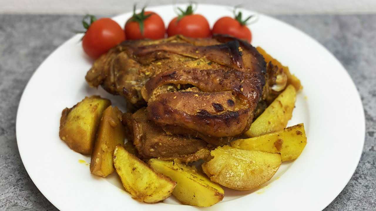 Индейка запеченная в духовке – рецепты мягкого и сочного мяса в фольге и рукаве