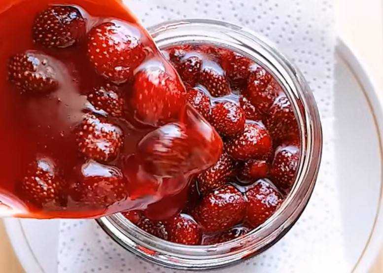 Лето в банке: хитовые рецепты варенья из клубники