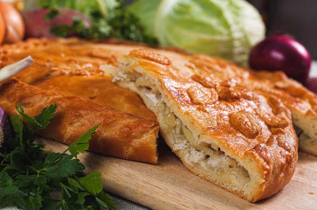 Как приготовить в духовке вкусный пирог с фаршем и картошкой