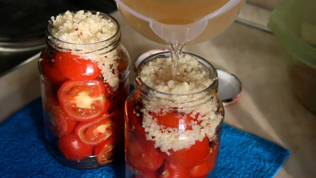 Помидоры с чесноком на зиму - 7 самых вкусных рецептов