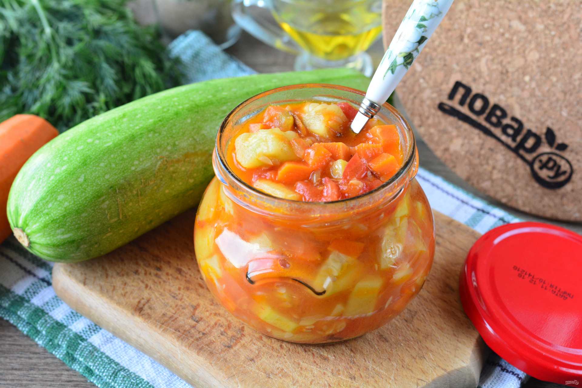 Салаты из кабачков на зиму: 13 простых и очень вкусных рецептов приготовления