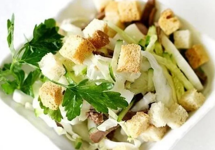 Салаты с копченой курицей — 17 очень вкусных рецептов