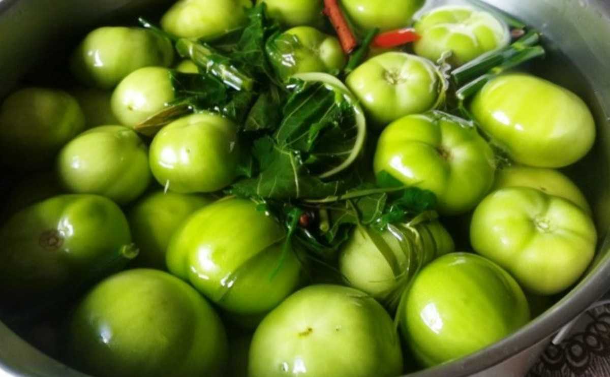 Зеленые помидоры на зиму - самые вкусные рецепты "пальчики оближешь"
