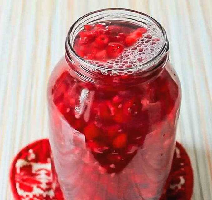 16 простых рецептов приготовления компота из малины на зиму