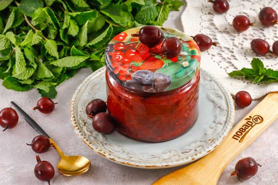 Крыжовник, протертый с сахаром, на зиму без варки: 5 рецептов, советы