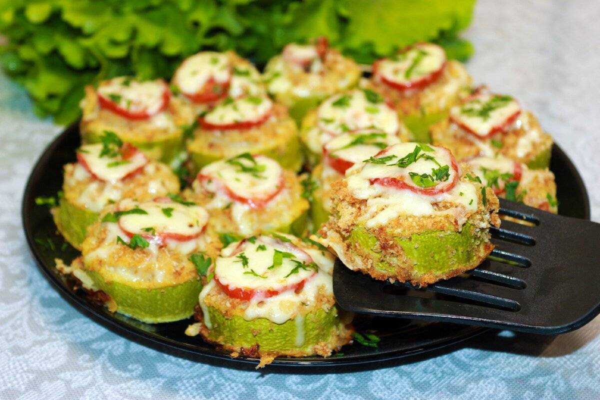 Как запечь кабачки в духовке быстро и вкусно: 11 рецептов приготовления