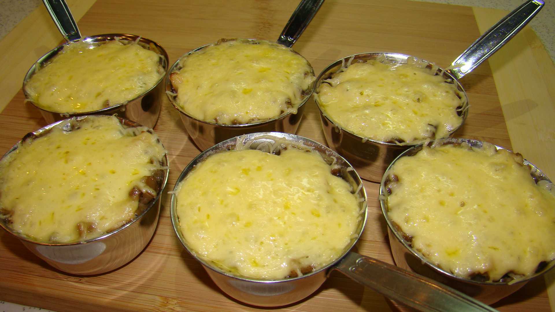Жульен с курицей и грибами в духовке — самые вкусные рецепты приготовления в домашних условиях