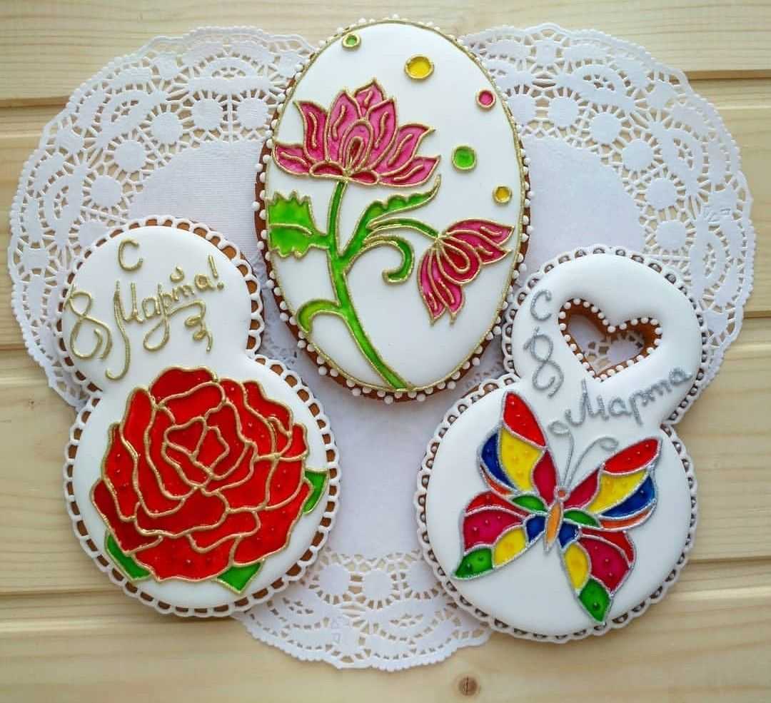 Имбирные пряники на 8 Марта - красиво, оригинально и вкусно Давайте распишем пряник 8 на 8 марта Сделаем на прянике 8 расписную розу