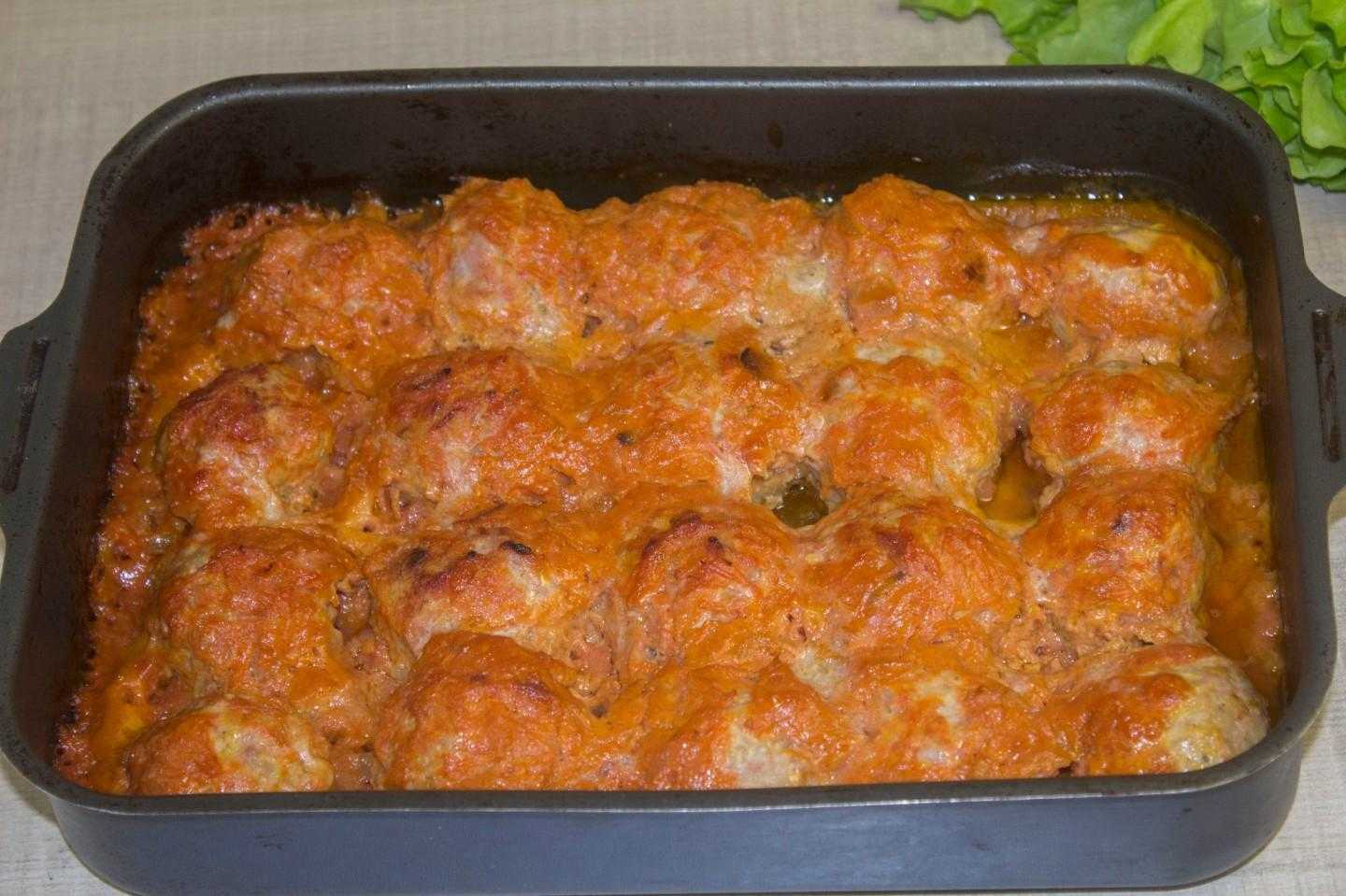 Тефтели в духовке с подливкой - 6 вкусных рецептов с фото пошагово