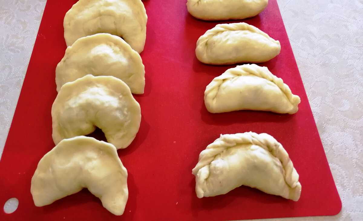 Делаем вареники с вишней – подробный пошаговый рецепт вкуснейшего блюда!