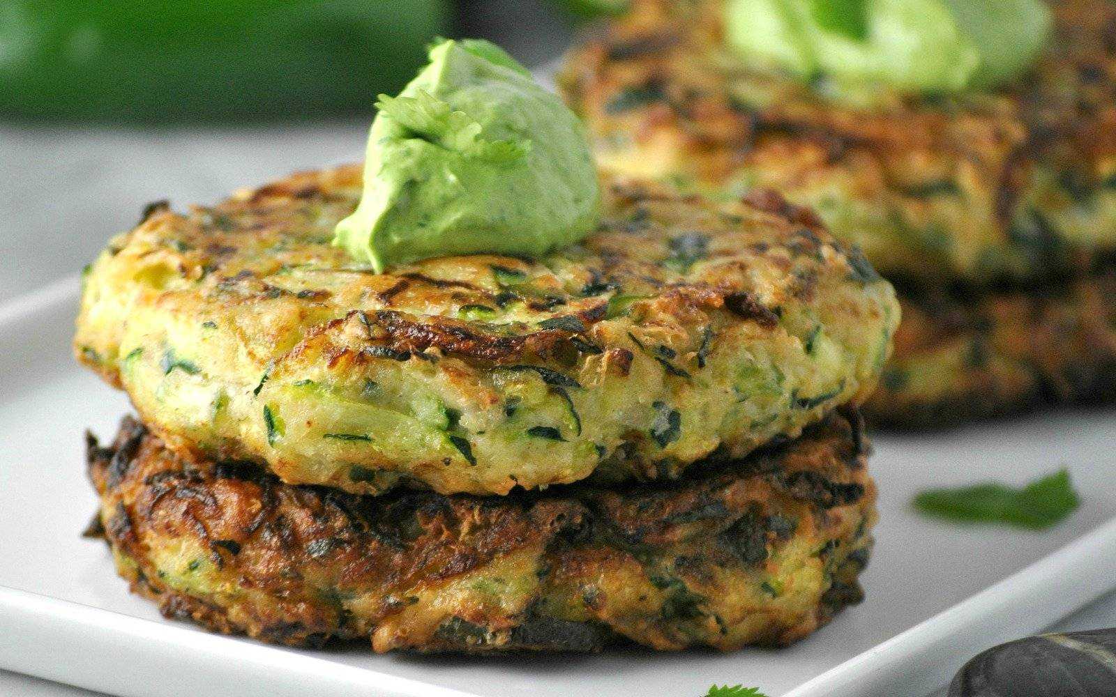 Кабачки, жареные в кляре